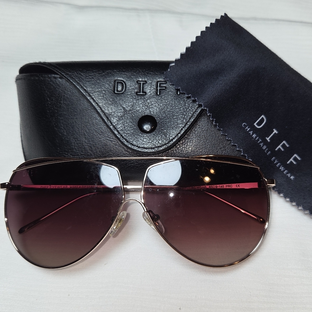 DIFF Women's Aviator Sunglasses - Pink Gradient